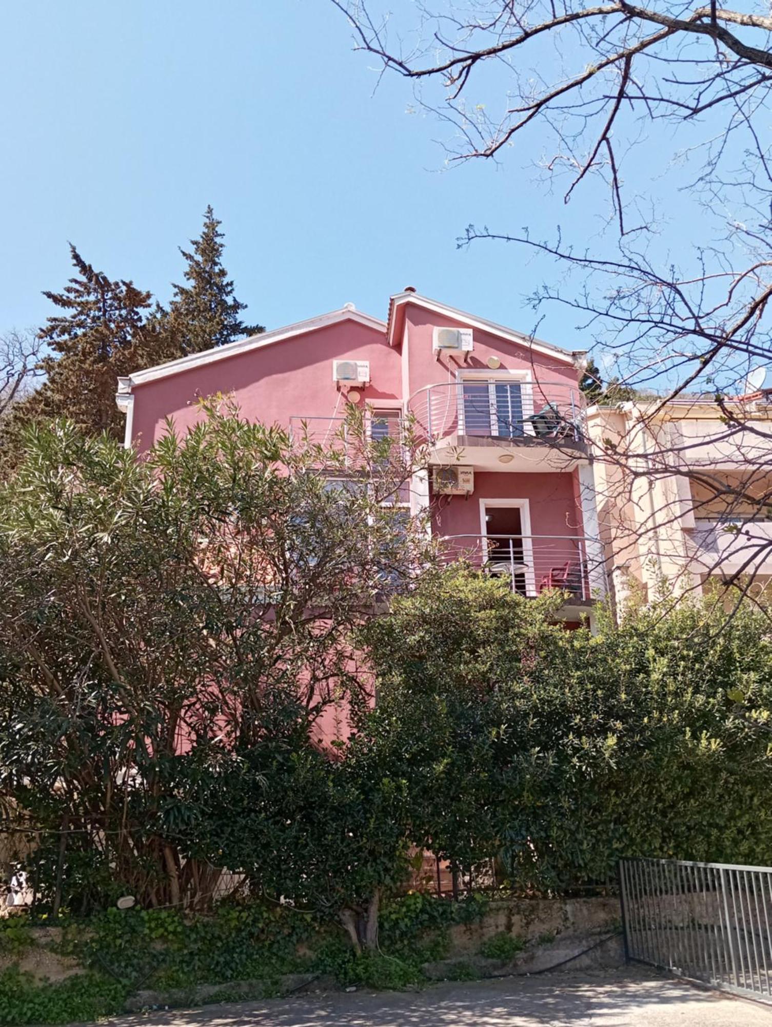 Markovic Aparthotel - Budva Becici Hotel Buitenkant foto