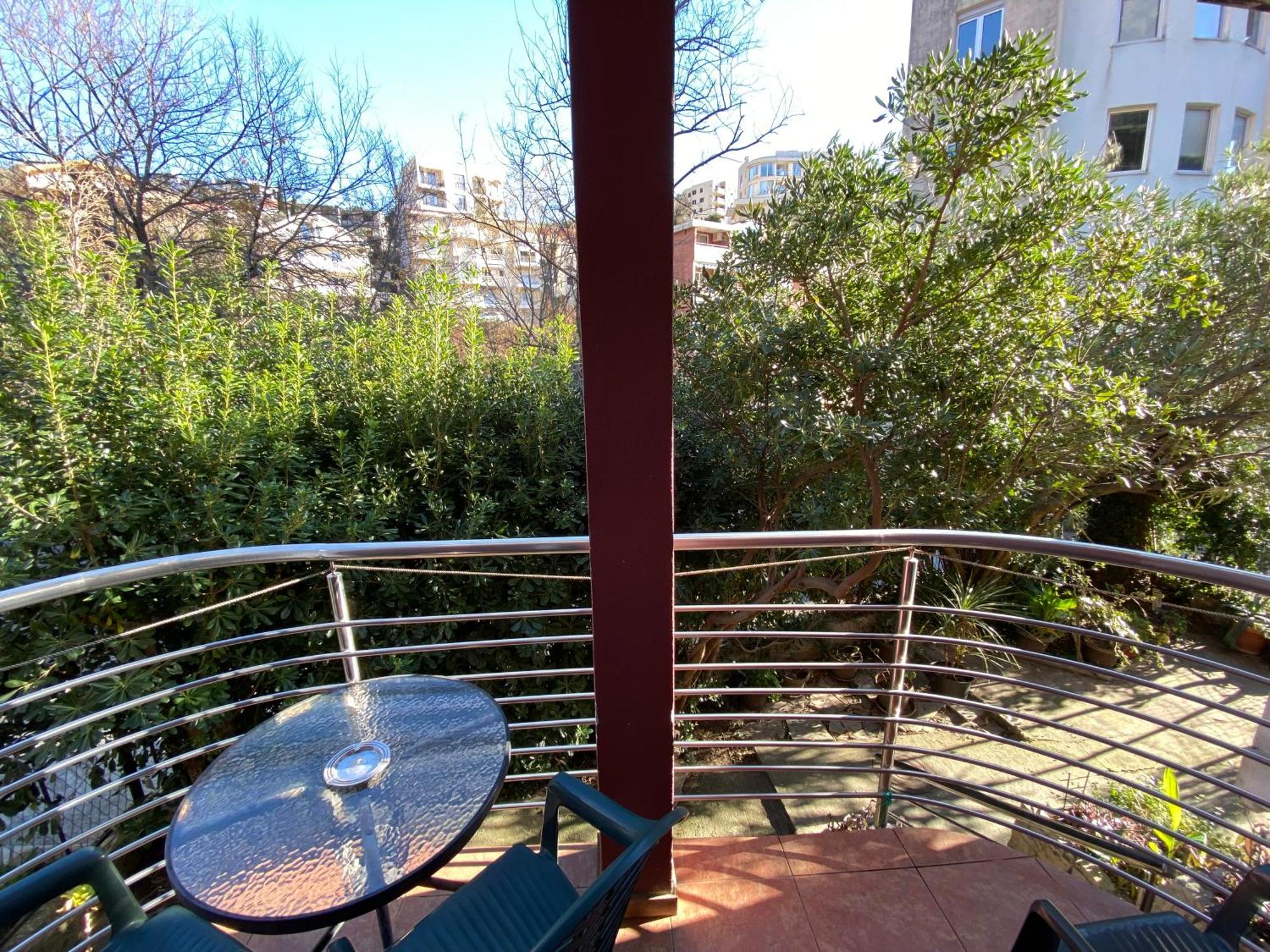 Markovic Aparthotel - Budva Becici Hotel Buitenkant foto