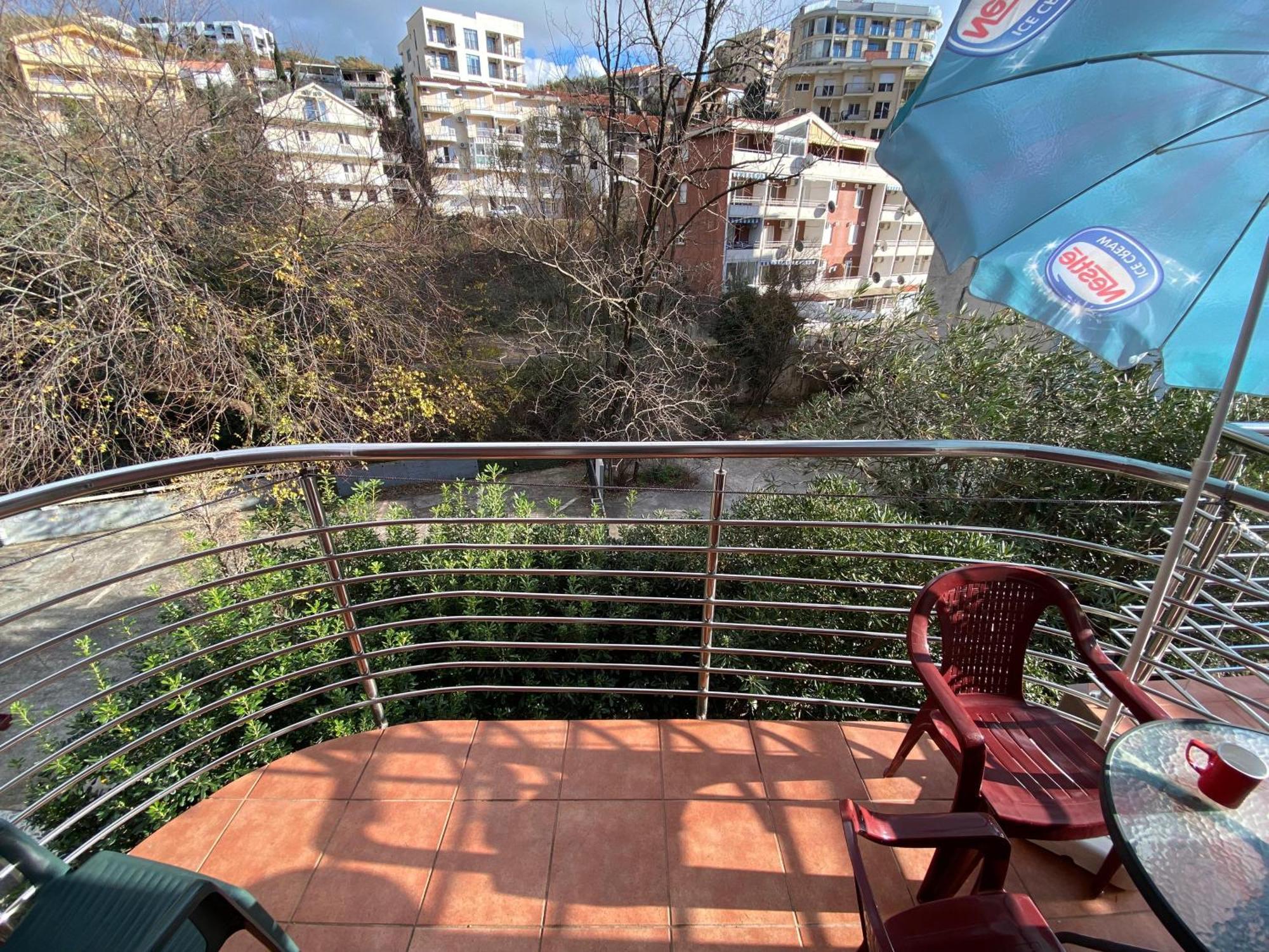 Markovic Aparthotel - Budva Becici Hotel Buitenkant foto