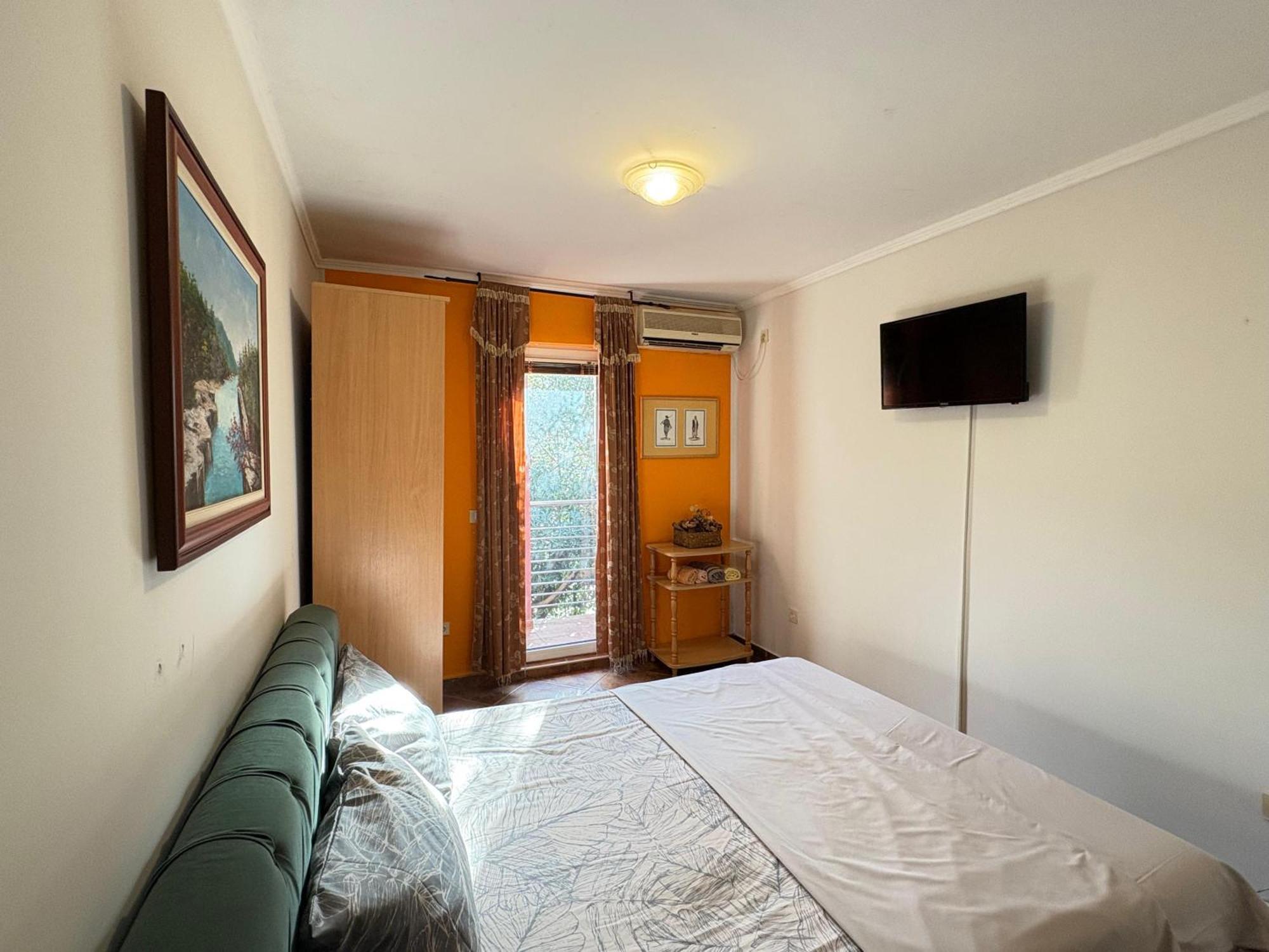 Markovic Aparthotel - Budva Becici Hotel Buitenkant foto