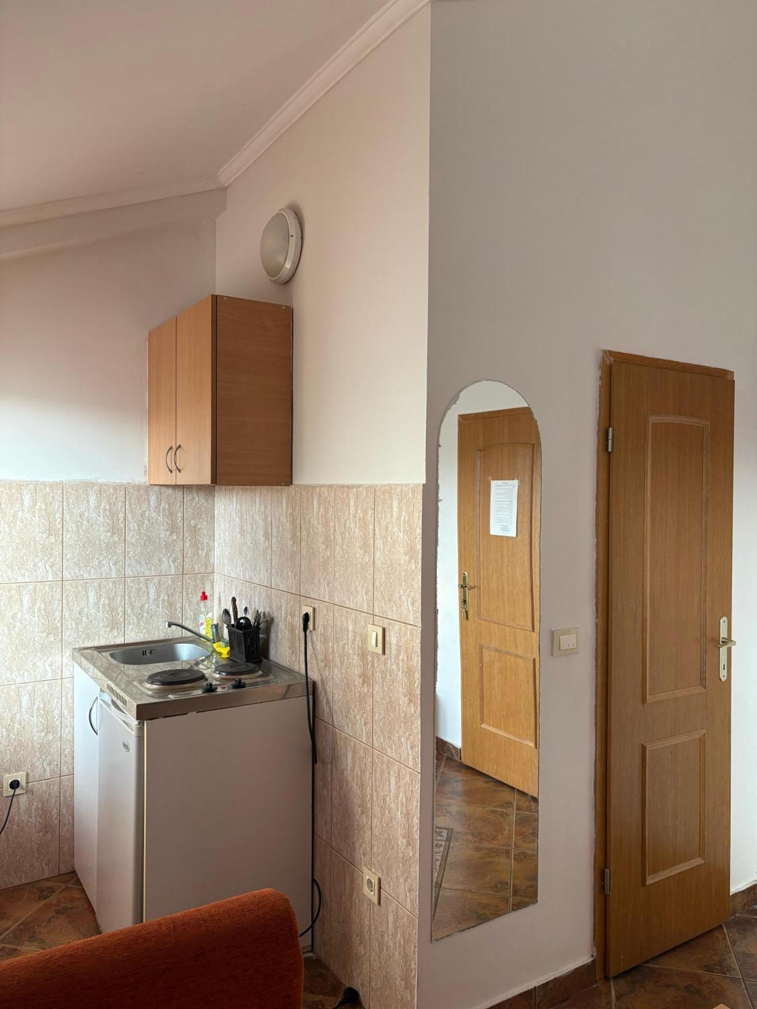 Markovic Aparthotel - Budva Becici Hotel Buitenkant foto